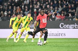 开云网页版中国官网-2200万身价！法媒：热刺追求雷恩前锋卡里姆恩多，雷恩要价3000万