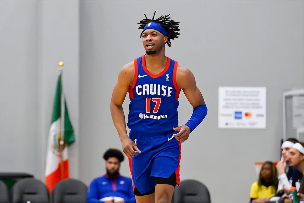 开云网页版中国官网-马刺用训练营合同签下前活塞雄鹿侧翼球员，他估计还是很难留队？